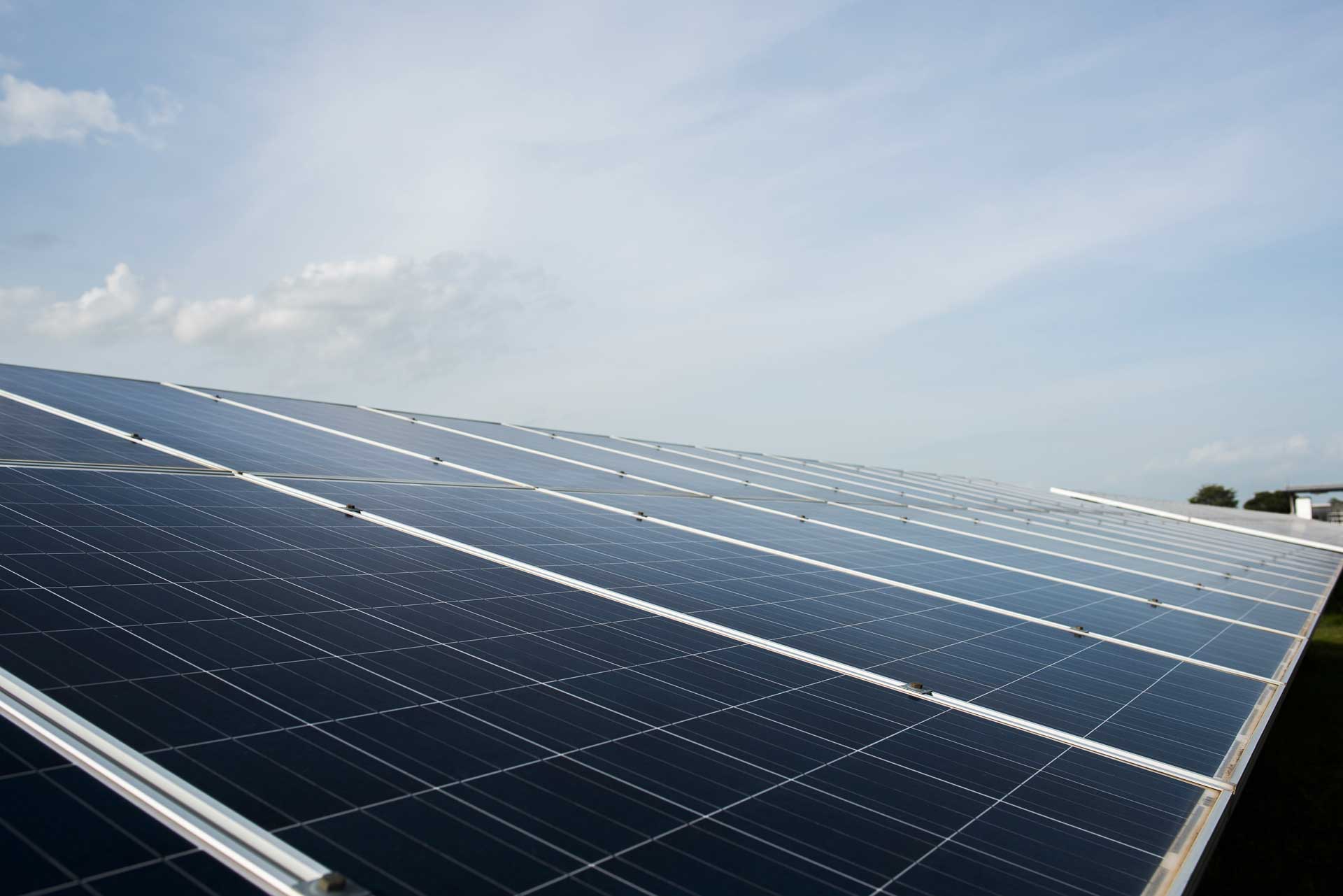 Anyenergia S.r.l. impianto fotovoltaico a tetto per la produzione di energia pulita nella Valdinievole a Massa e Cozzile (PT)