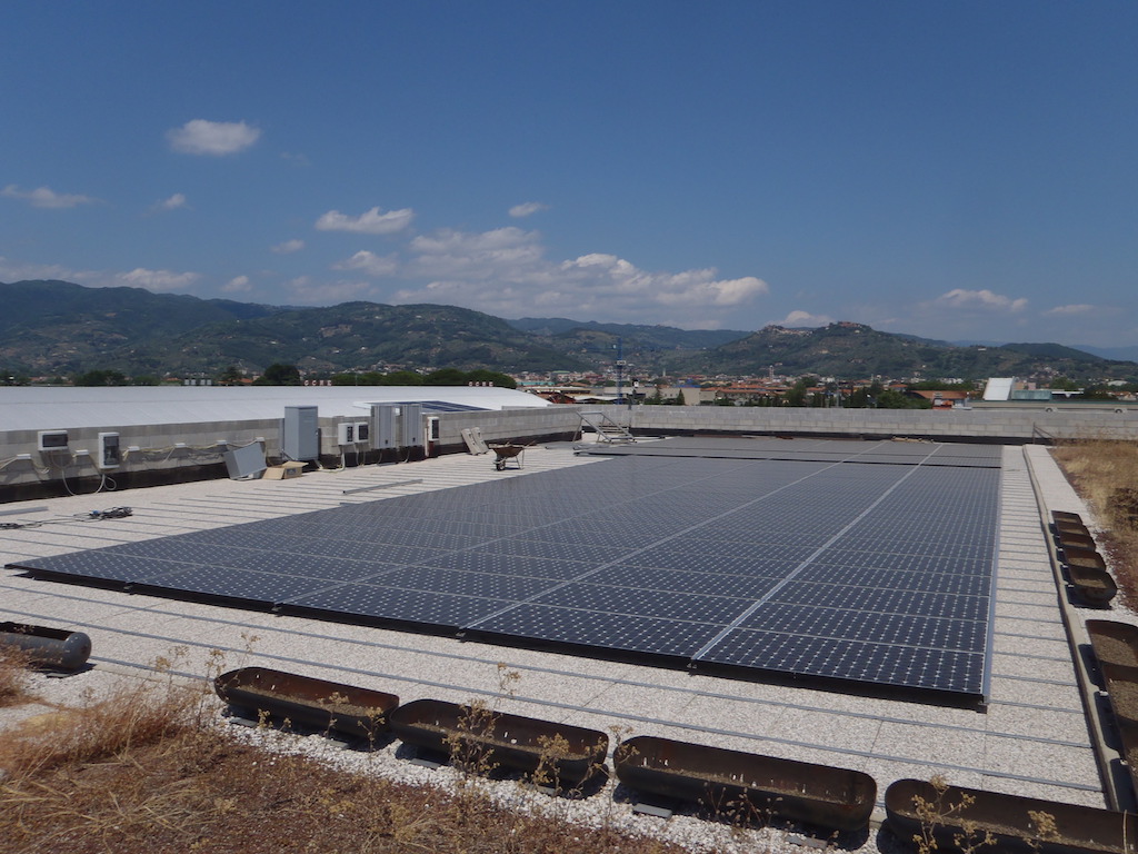 Anyenergia S.r.l. realizzazione impianto fotovoltaico per la produzione di energia pulita